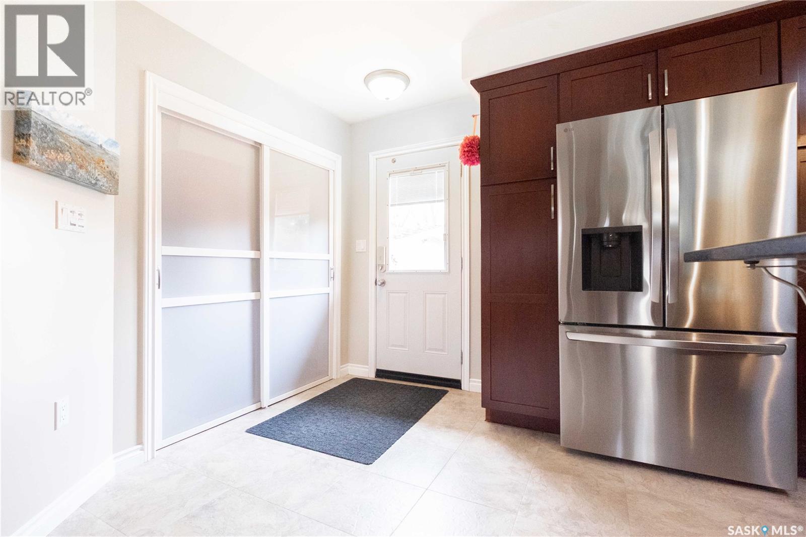 3 Dolphin Bay, Regina, Saskatchewan  S4S 3J7 - Photo 24 - SK022033