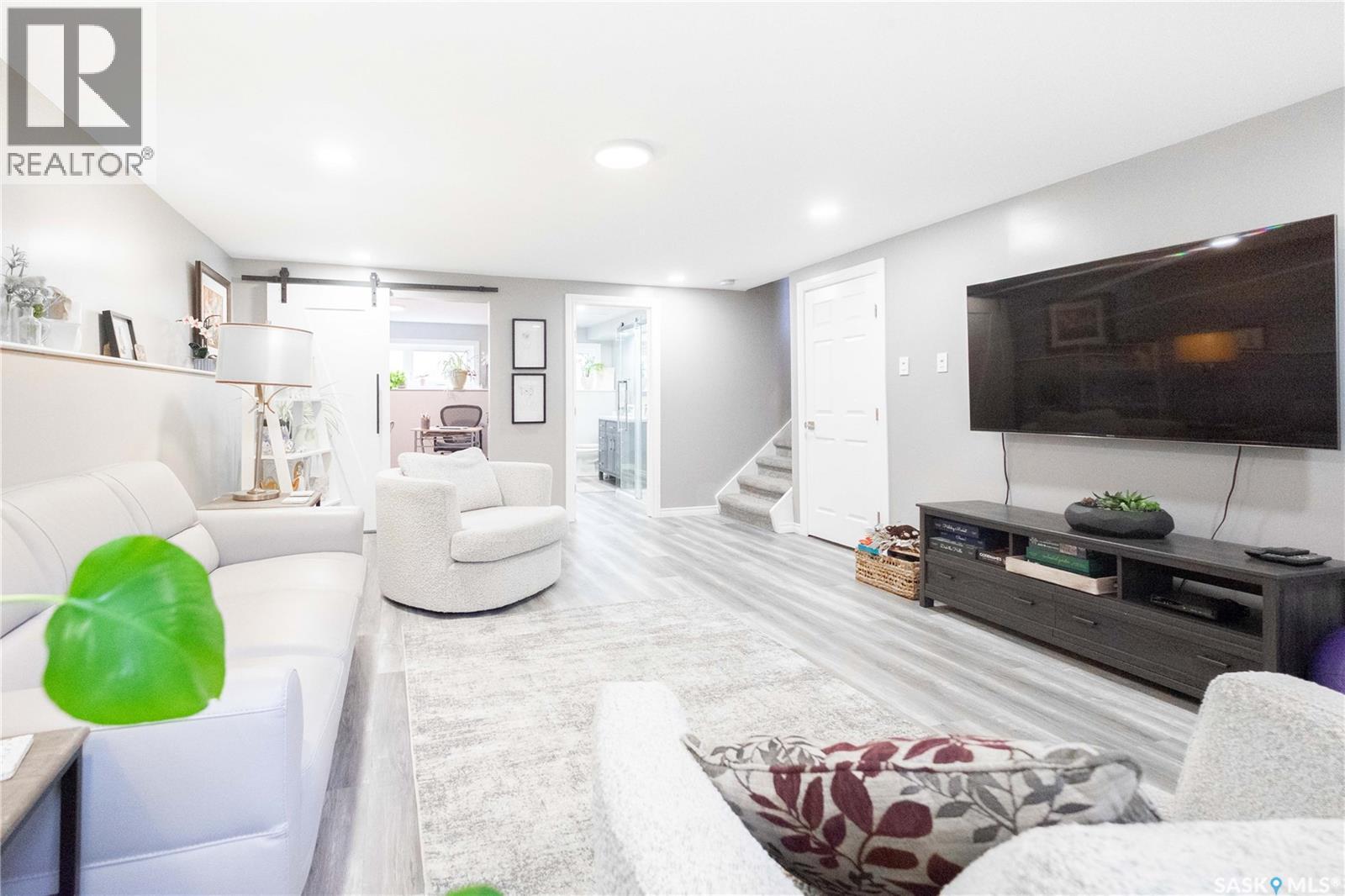 3 Dolphin Bay, Regina, Saskatchewan  S4S 3J7 - Photo 38 - SK022033