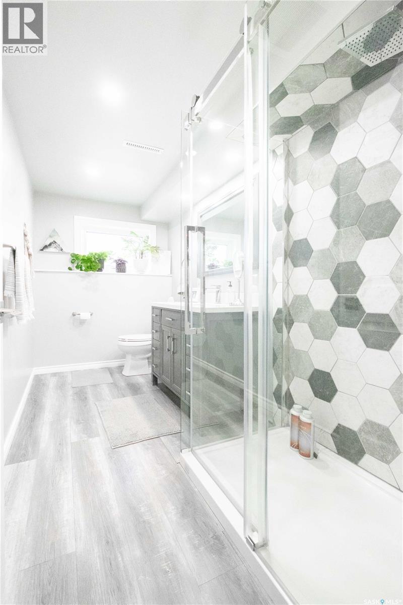 3 Dolphin Bay, Regina, Saskatchewan  S4S 3J7 - Photo 39 - SK022033