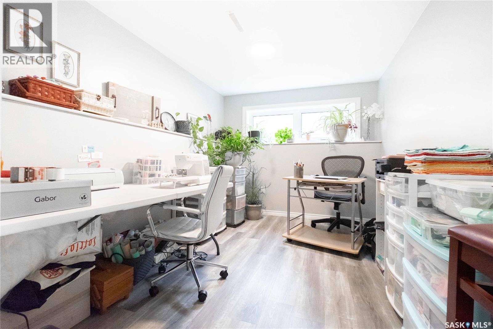 3 Dolphin Bay, Regina, Saskatchewan  S4S 3J7 - Photo 41 - SK022033