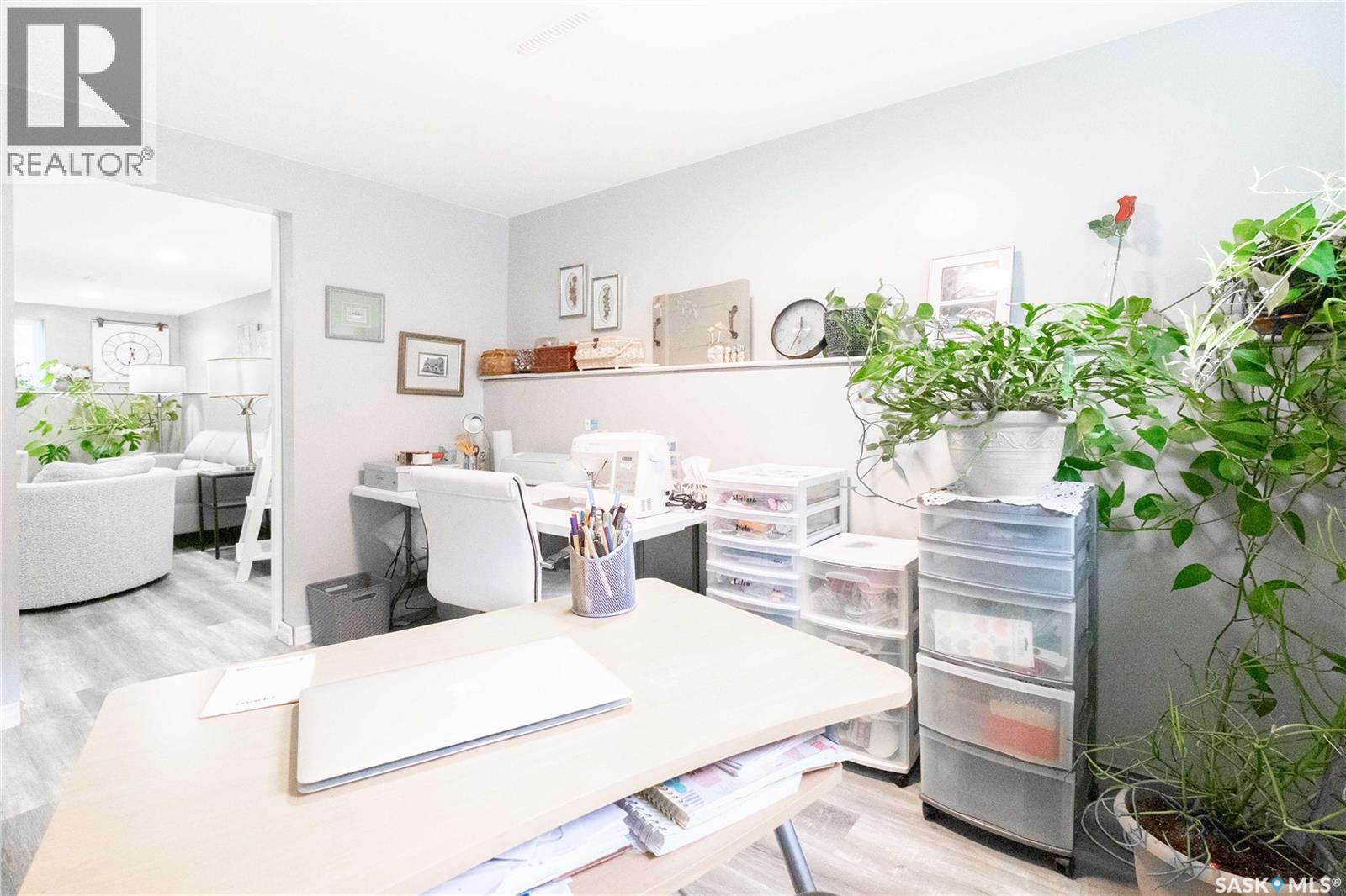 3 Dolphin Bay, Regina, Saskatchewan  S4S 3J7 - Photo 42 - SK022033