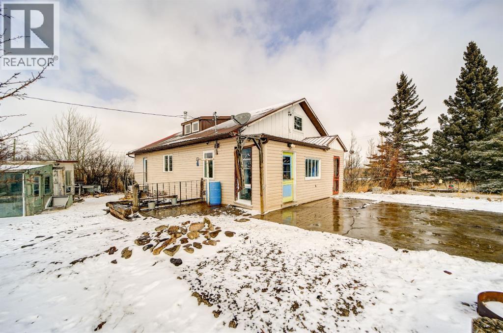 1227 Twp Rd 70, Cowley, Alberta  T0K 0P0 - Photo 4 - A2201969