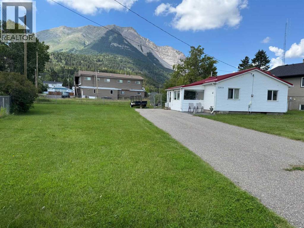 22610 10 Avenue, Hillcrest, Alberta