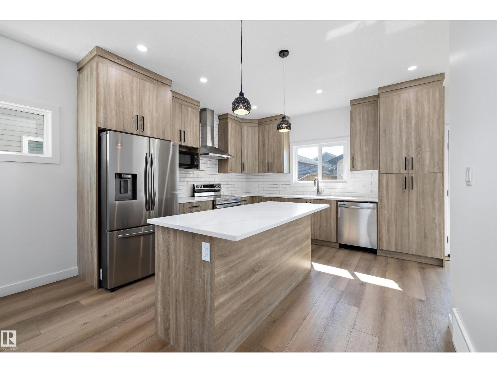 6079 180 Av Nw, Edmonton, Alberta  T5Y 3X1 - Photo 12 - E4456307