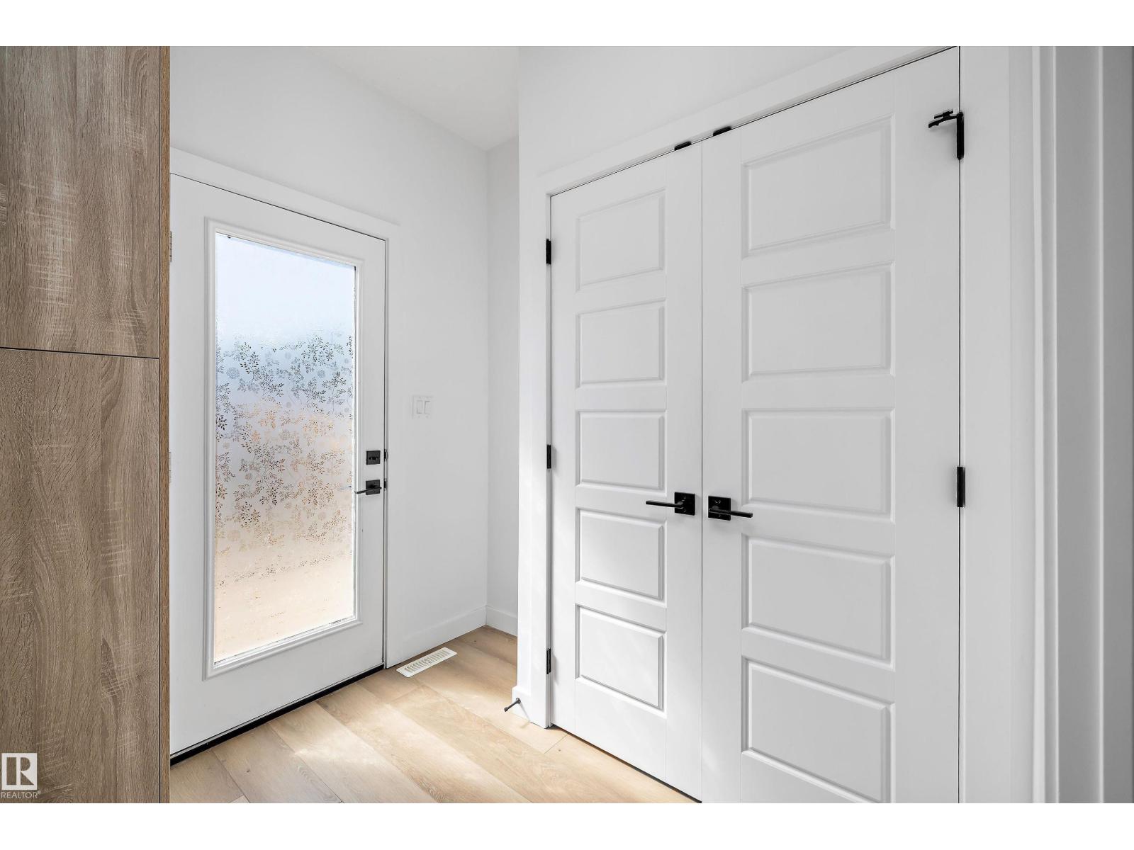 6079 180 Av Nw, Edmonton, Alberta  T5Y 3X1 - Photo 17 - E4456307