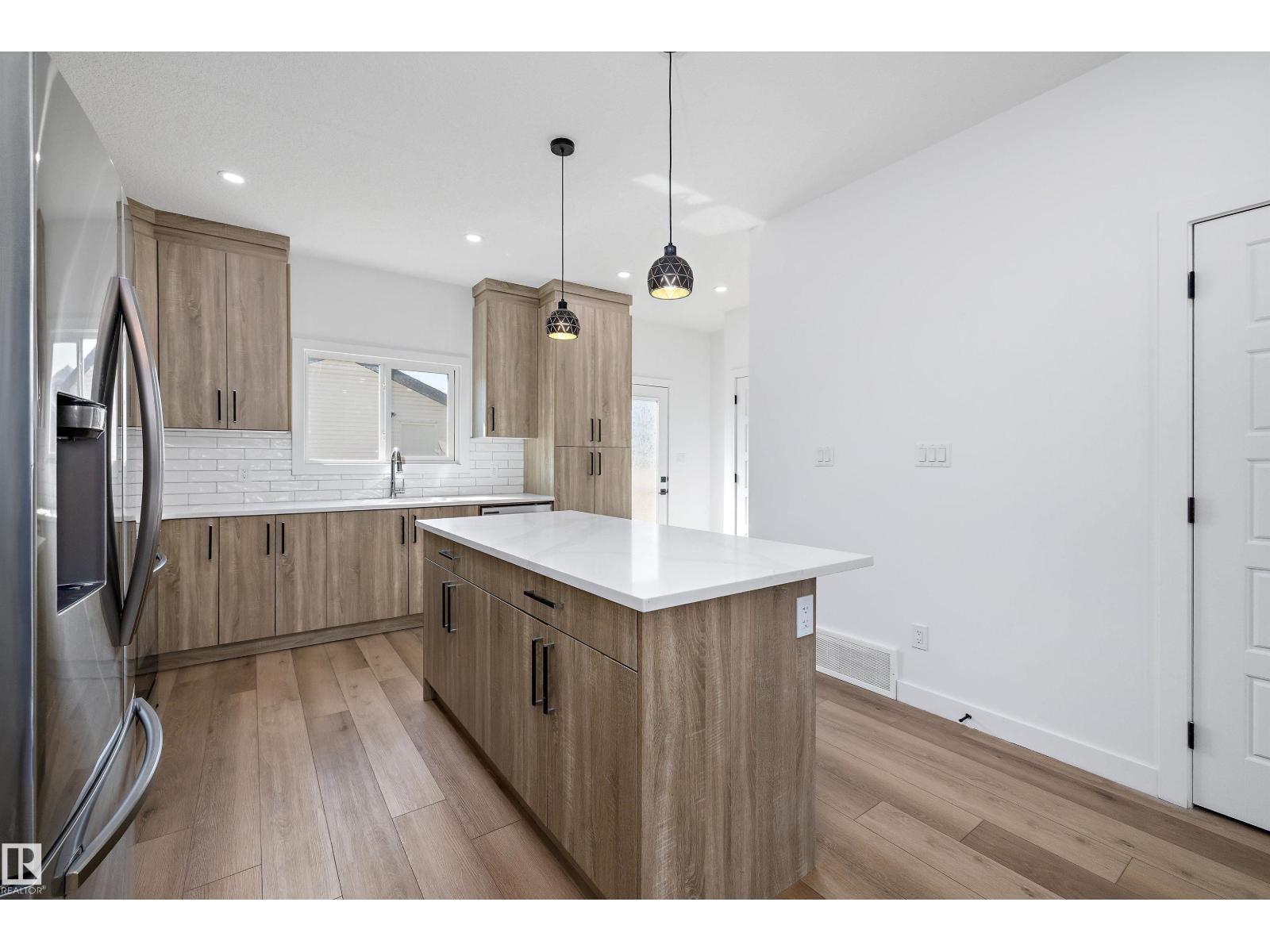 6079 180 Av Nw, Edmonton, Alberta  T5Y 3X1 - Photo 13 - E4456307