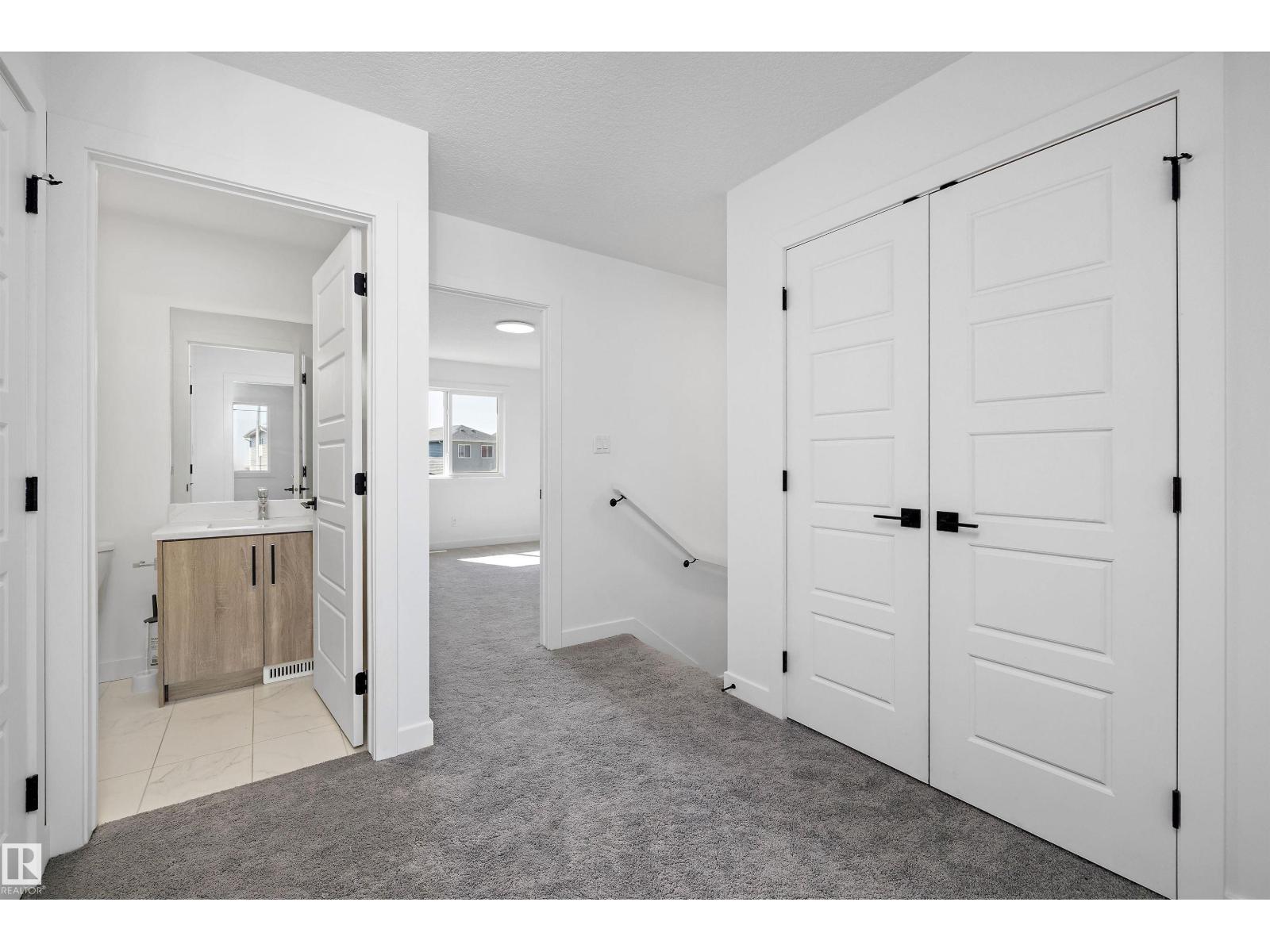 6079 180 Av Nw, Edmonton, Alberta  T5Y 3X1 - Photo 19 - E4456307