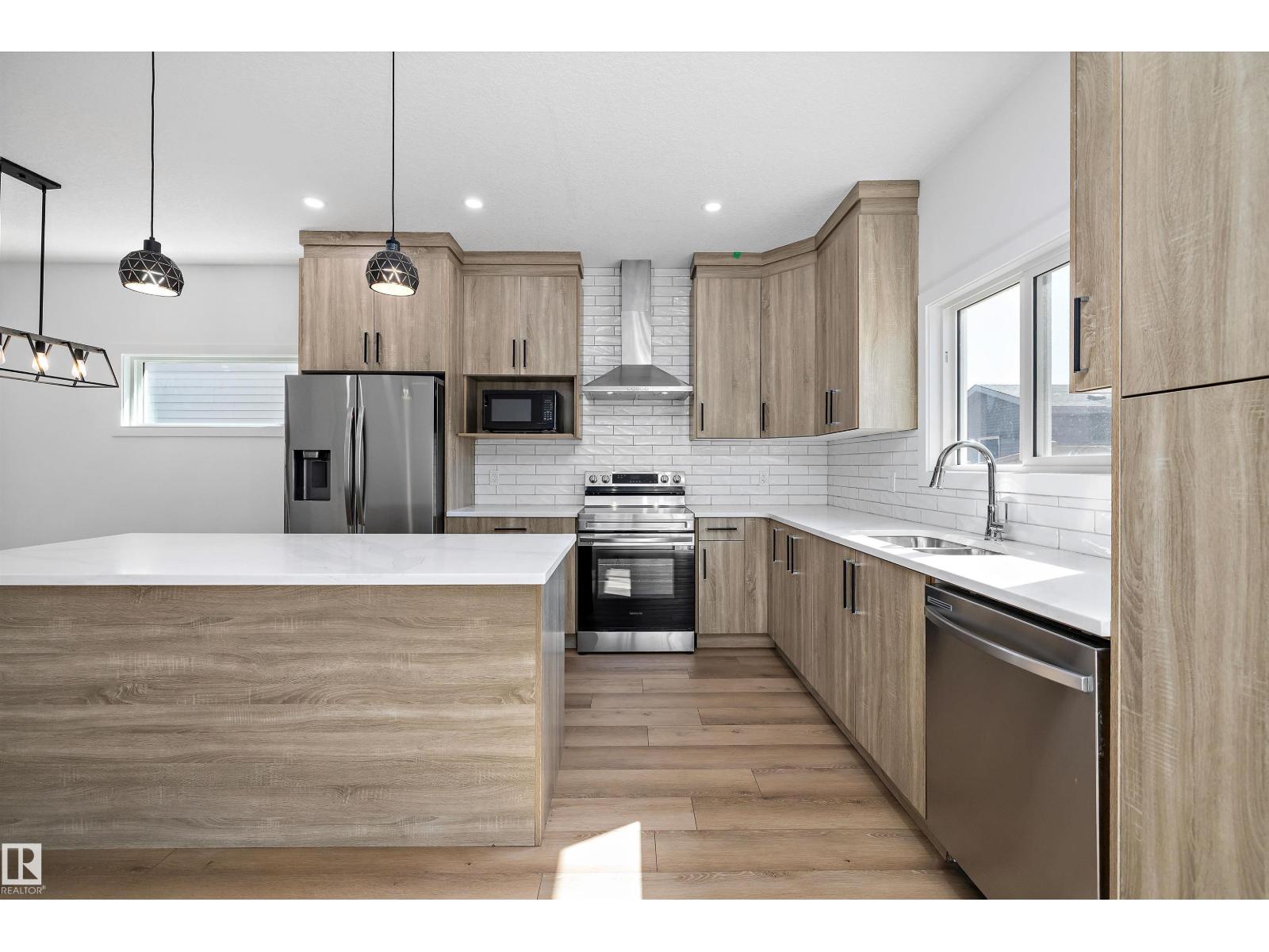 6079 180 Av Nw, Edmonton, Alberta  T5Y 3X1 - Photo 15 - E4456307