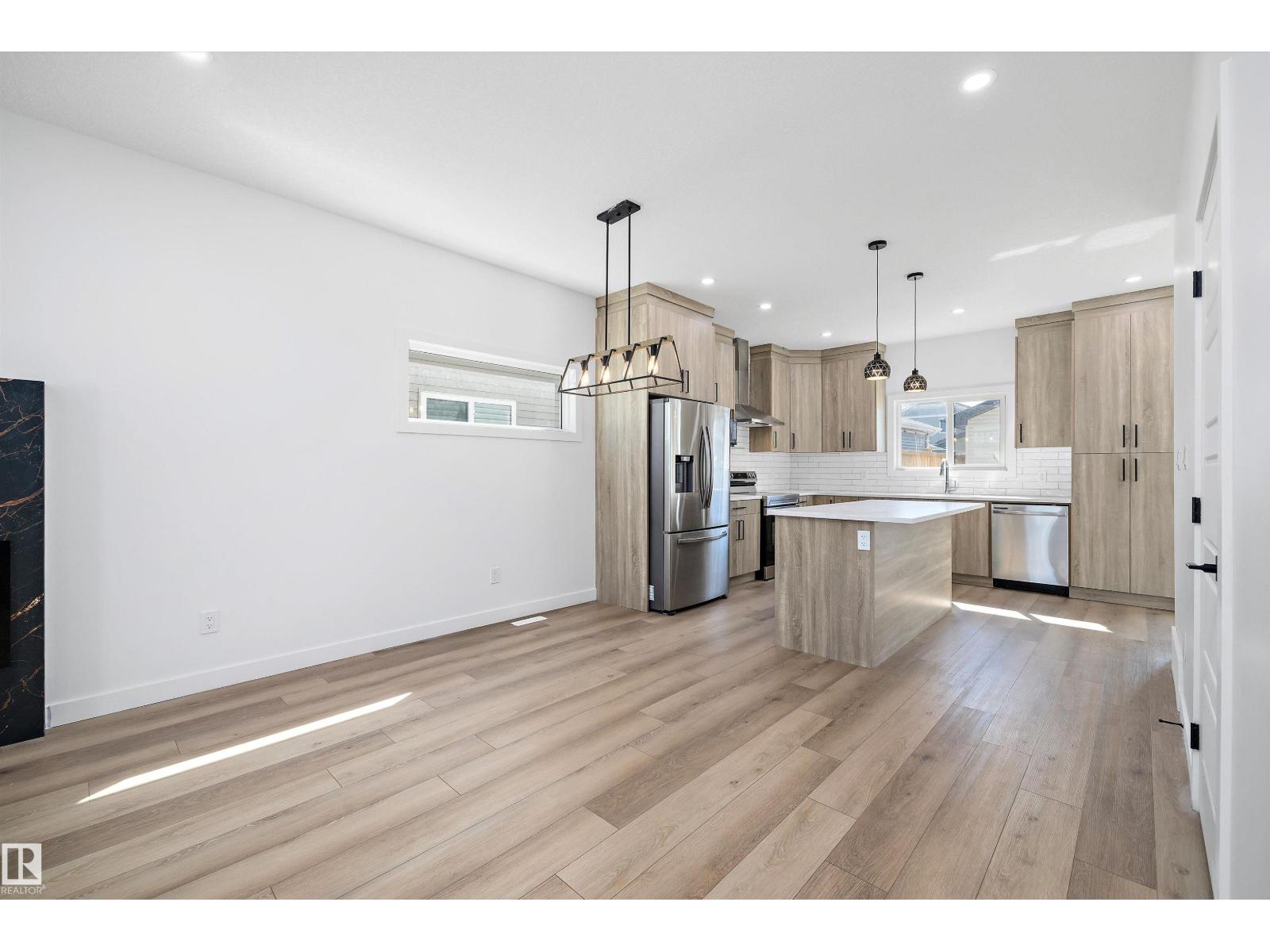 6079 180 Av Nw, Edmonton, Alberta  T5Y 3X1 - Photo 9 - E4456307