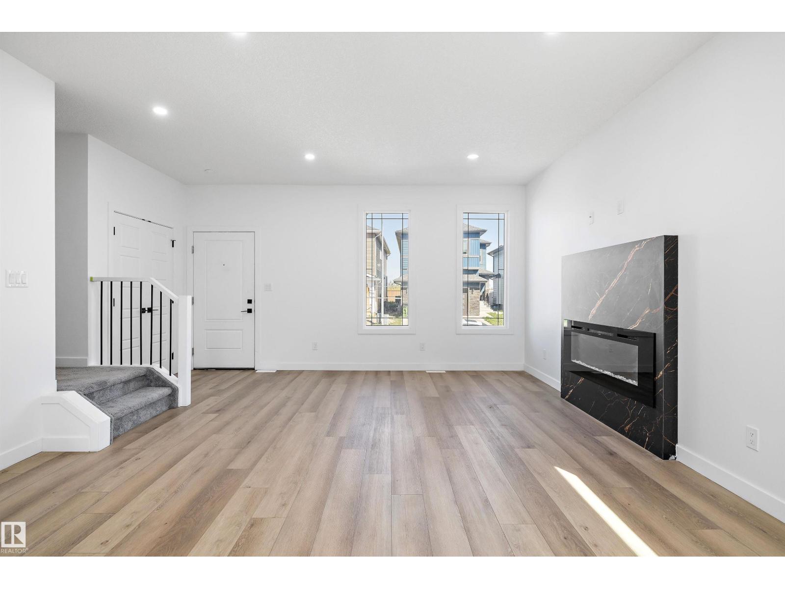 6079 180 Av Nw, Edmonton, Alberta  T5Y 3X1 - Photo 7 - E4456307