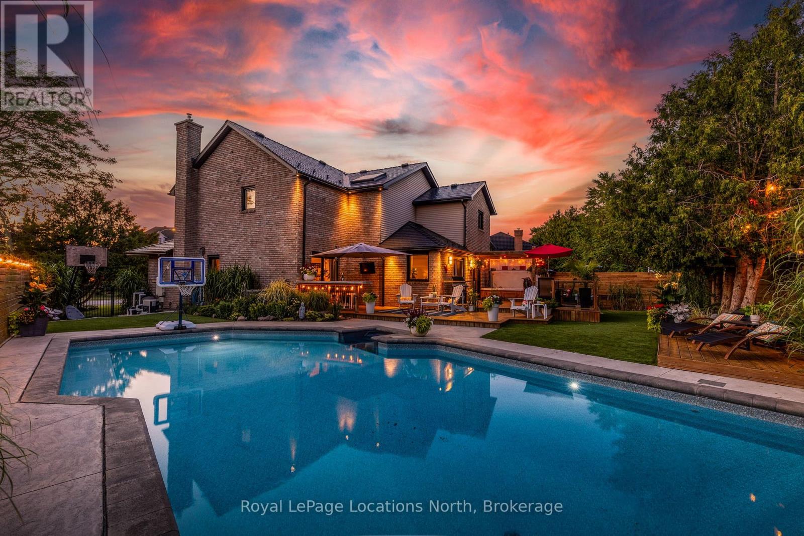 8 BURNSIDE COURT, Collingwood, Ontario