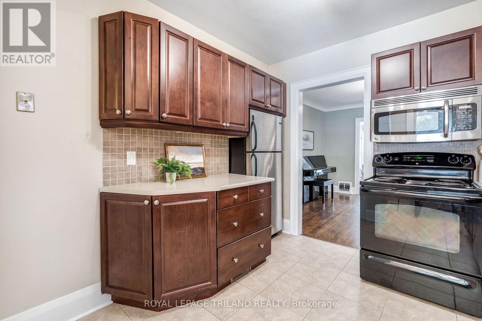 418 Cheapside Street, London East, Ontario  N5Y 3X1 - Photo 19 - X12493658