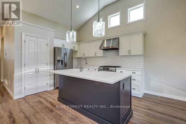 125 Old Field Lane S, Central Elgin, Ontario  N5L 0A9 - Photo 30 - X12493712