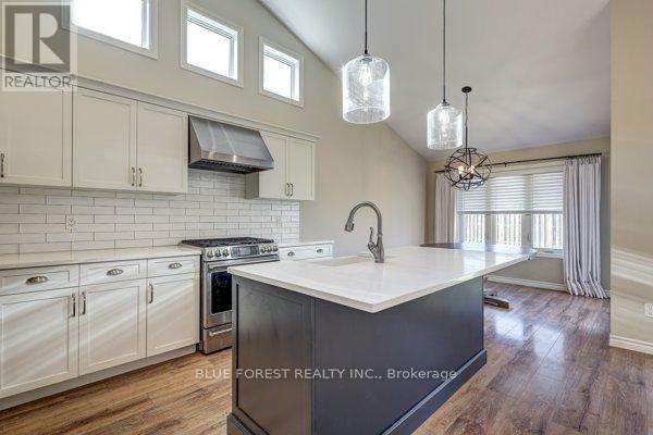 125 Old Field Lane S, Central Elgin, Ontario  N5L 0A9 - Photo 31 - X12493712