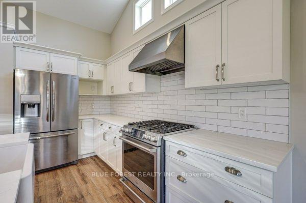 125 Old Field Lane S, Central Elgin, Ontario  N5L 0A9 - Photo 35 - X12493712