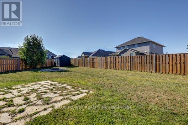 125 Old Field Lane S, Central Elgin, Ontario  N5L 0A9 - Photo 8 - X12493712