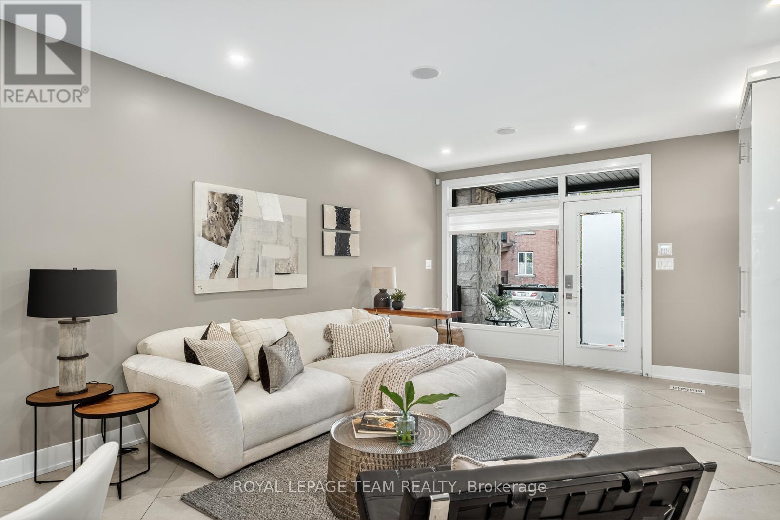 16 First Avenue, Ottawa, Ontario  K1S 2G2 - Photo 4 - X12493704