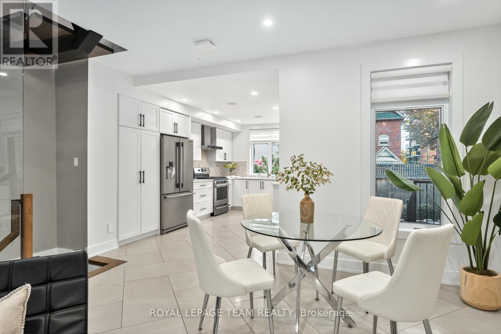 16 First Avenue, Ottawa, Ontario  K1S 2G2 - Photo 9 - X12493704