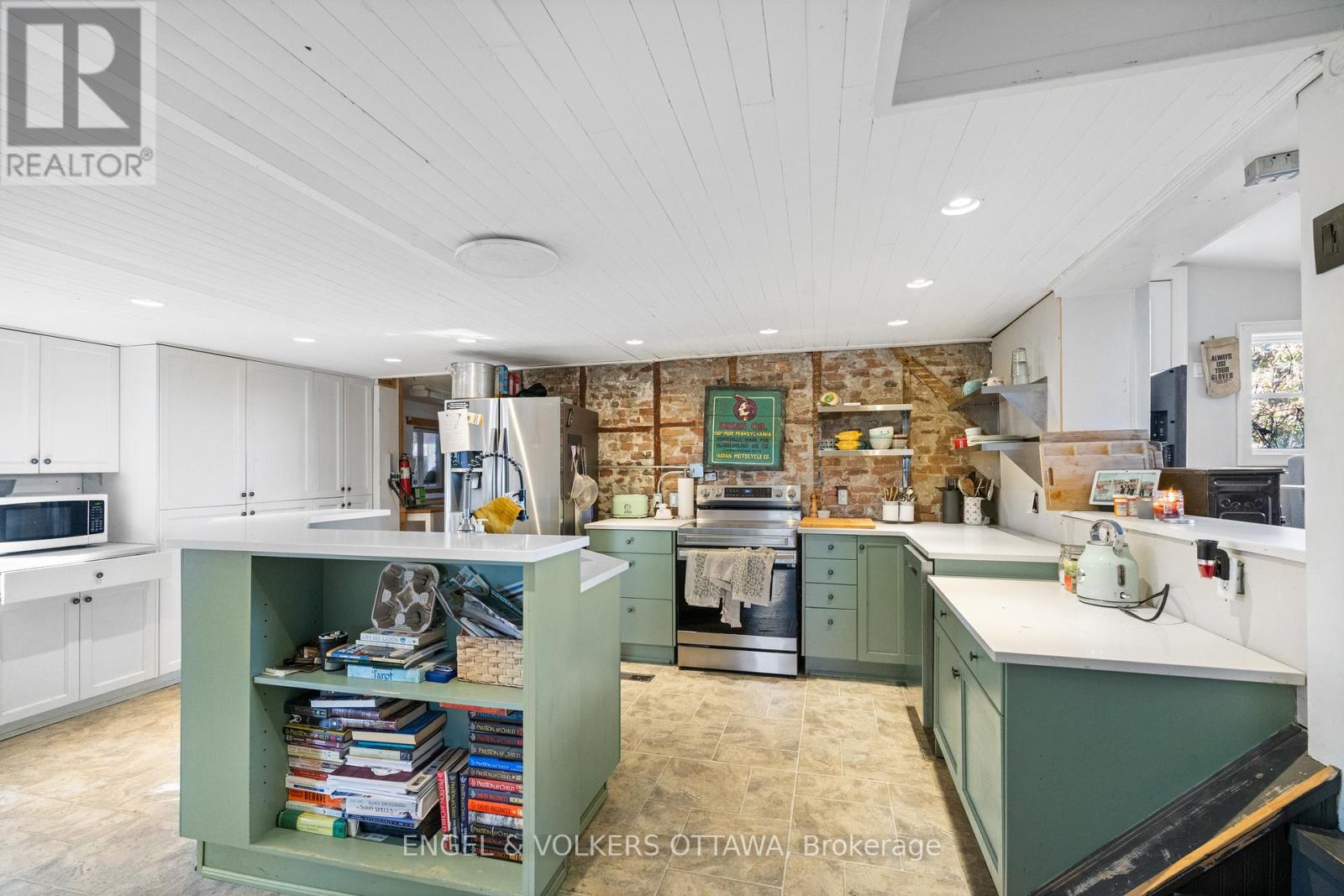 3749 Donnelly Drive, Ottawa, Ontario  K0G 1B0 - Photo 9 - X12493716