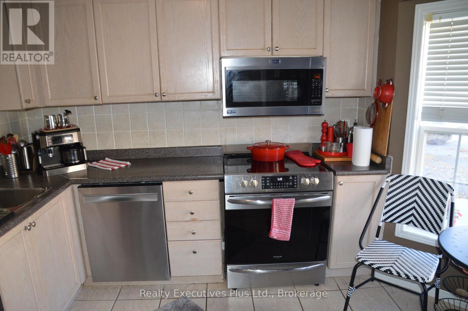 42 - 4200 Kilmer Drive W, Burlington, Ontario  L7M 4Y3 - Photo 11 - W12493672