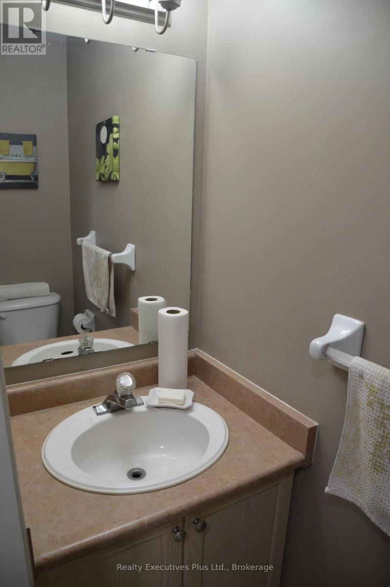 42 - 4200 Kilmer Drive W, Burlington, Ontario  L7M 4Y3 - Photo 12 - W12493672