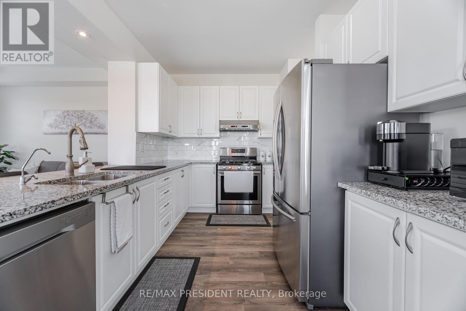 581 Edenbrook Hill Drive, Brampton, Ontario  L7A 4T4 - Photo 11 - W12493604