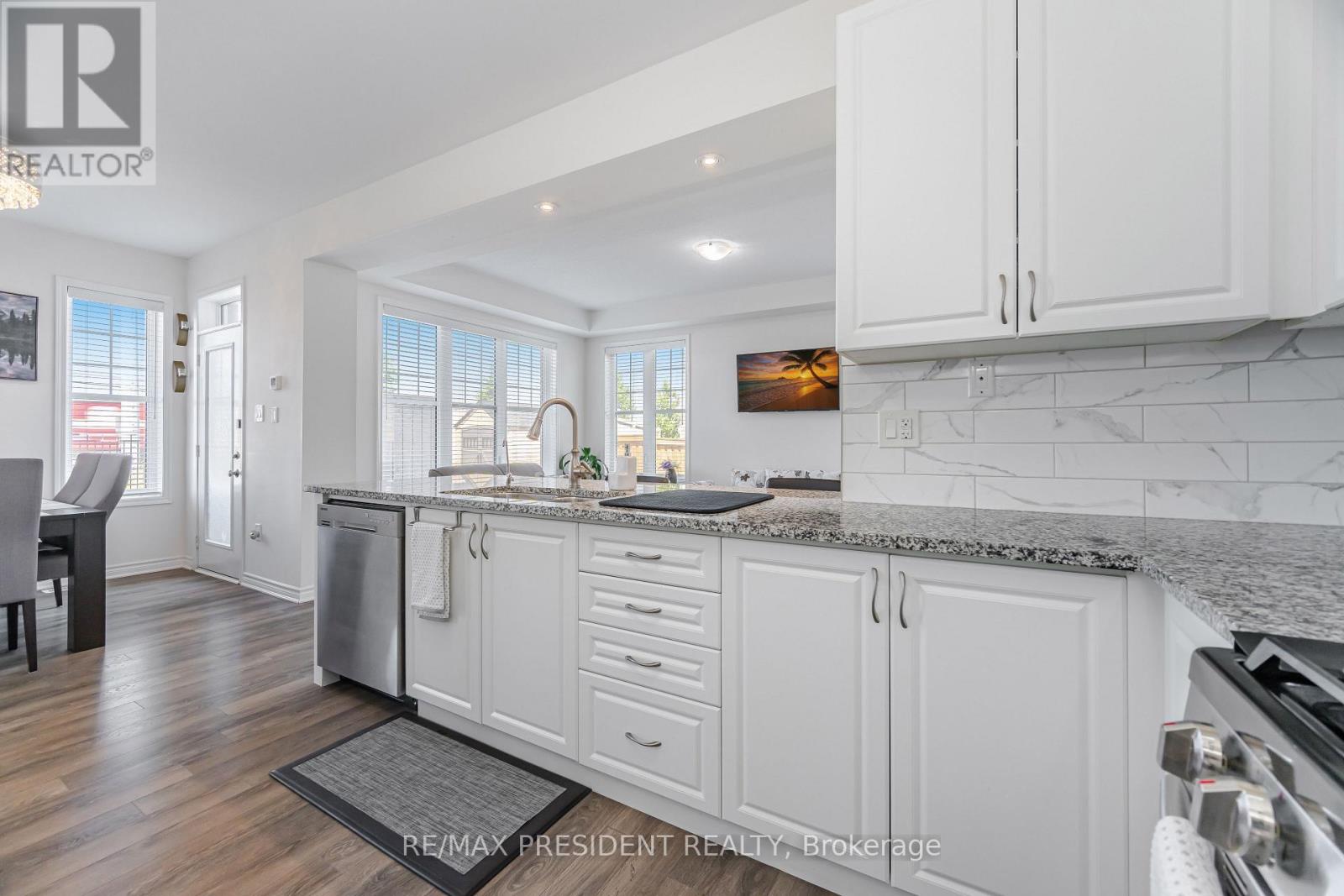 581 Edenbrook Hill Drive, Brampton, Ontario  L7A 4T4 - Photo 14 - W12493604