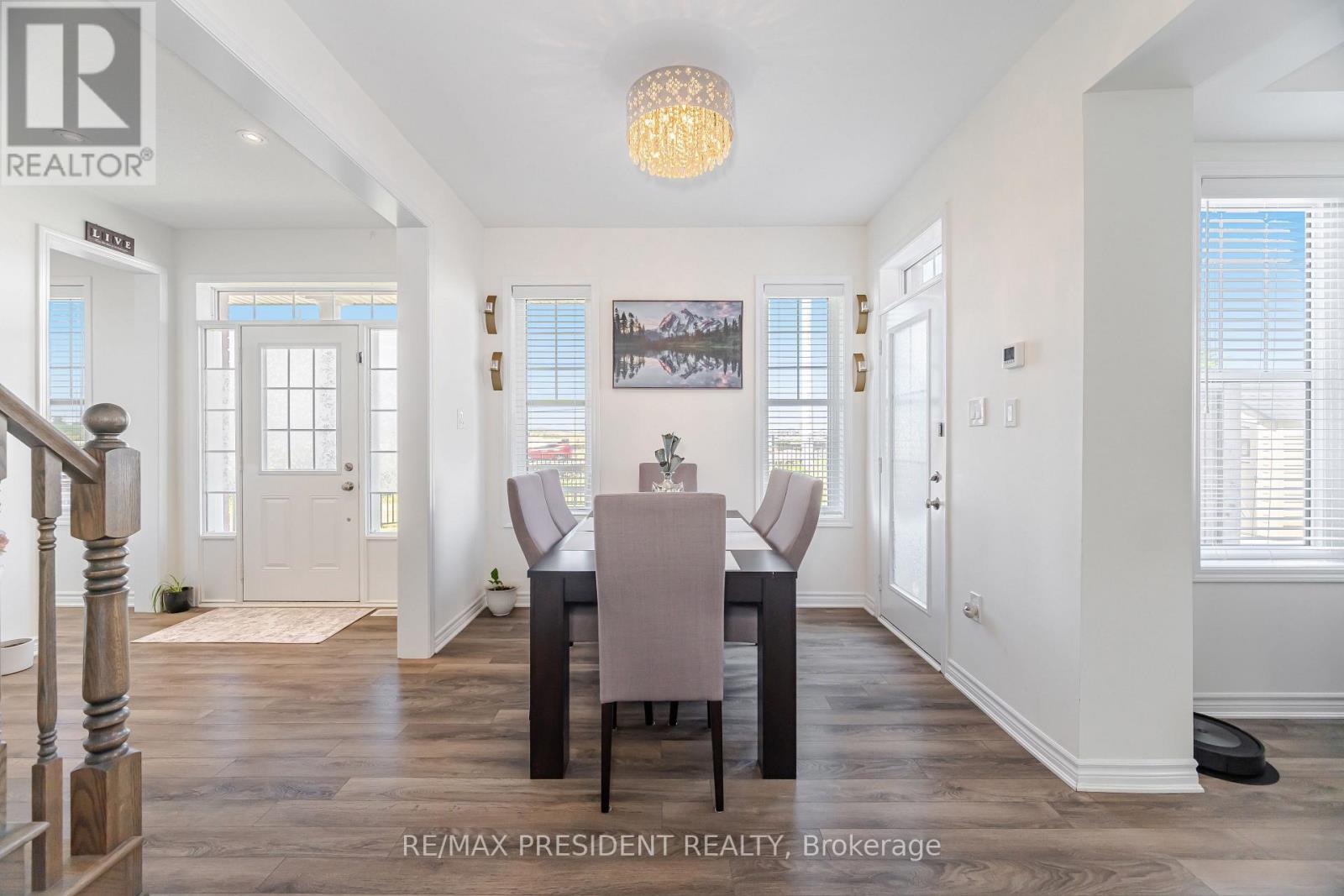 581 Edenbrook Hill Drive, Brampton, Ontario  L7A 4T4 - Photo 8 - W12493604