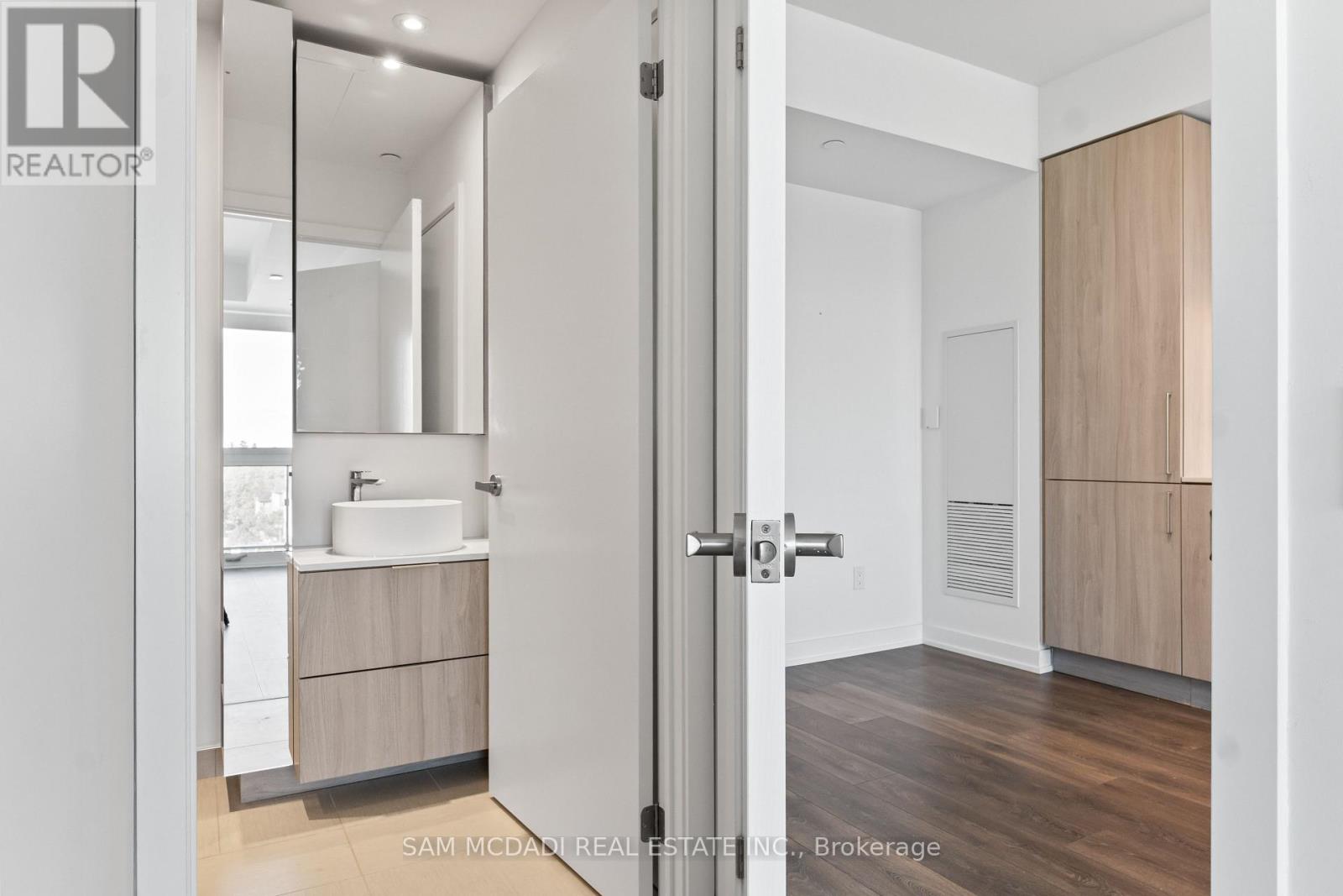 507 - 28 Ann Street, Mississauga, Ontario  L5G 0E1 - Photo 11 - W12493606