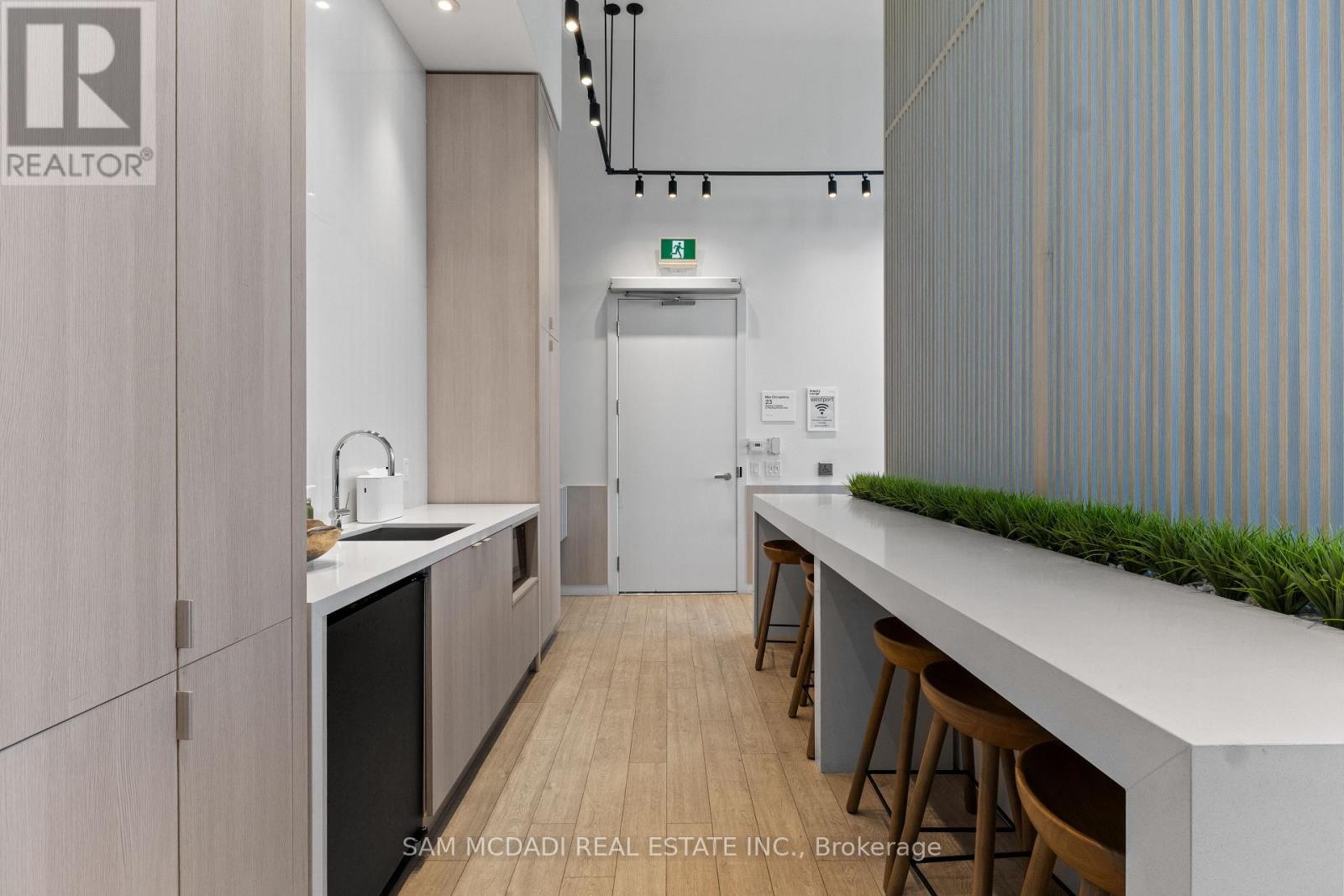 507 - 28 Ann Street, Mississauga, Ontario  L5G 0E1 - Photo 21 - W12493606