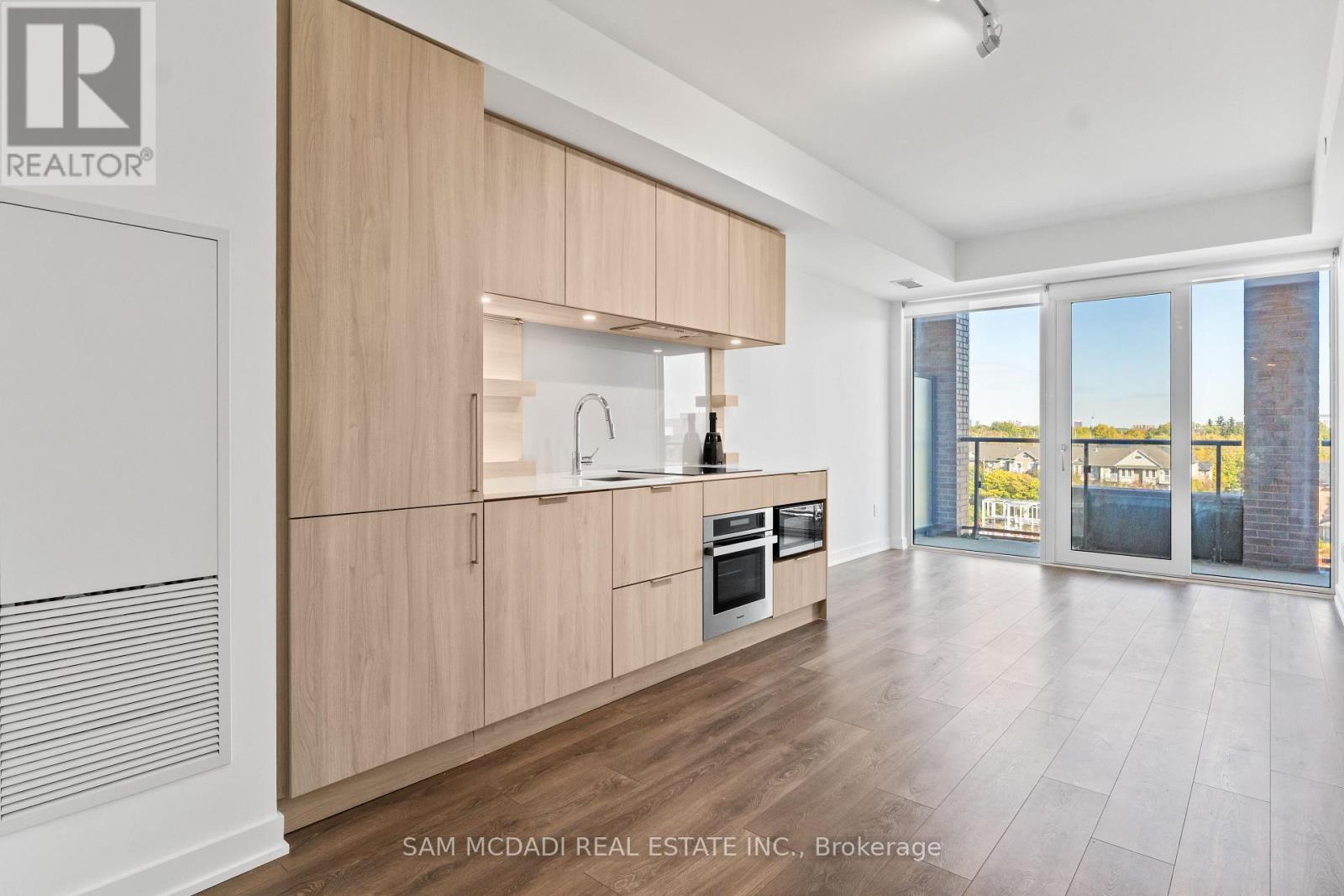 507 - 28 Ann Street, Mississauga, Ontario  L5G 0E1 - Photo 4 - W12493606