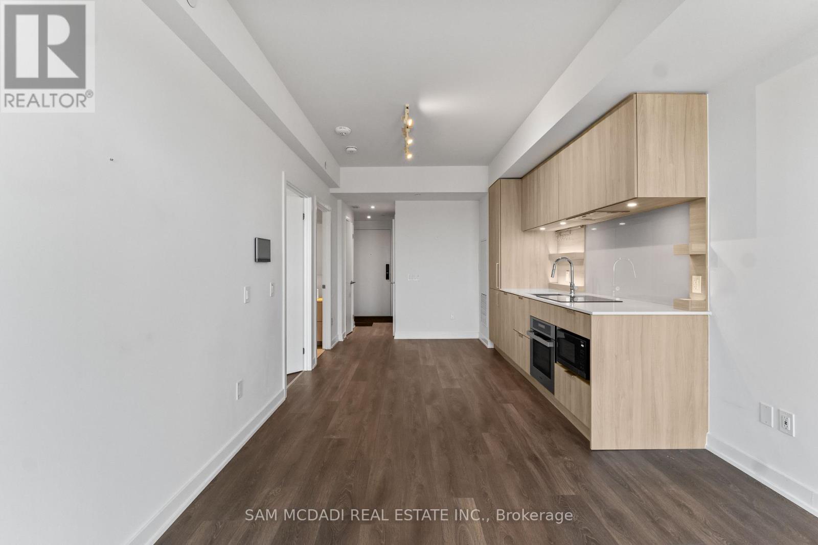 507 - 28 Ann Street, Mississauga, Ontario  L5G 0E1 - Photo 8 - W12493606