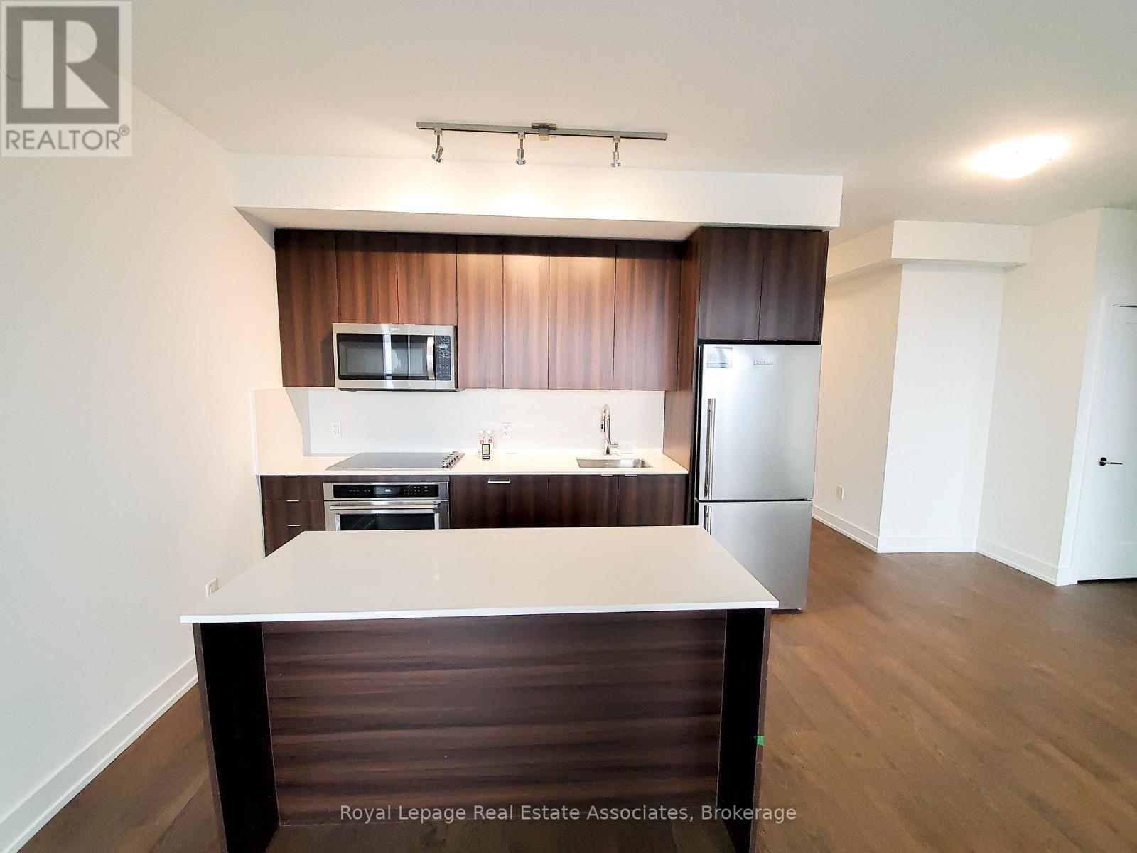 3636 - 5 Mabelle Avenue, Toronto, Ontario  M9A 0C8 - Photo 3 - W12493622