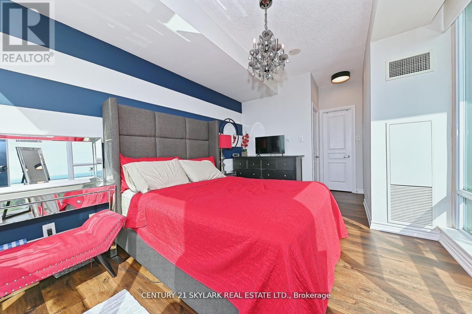 2902 - 3525 Kariya Drive, Mississauga, Ontario  L5B 0C2 - Photo 15 - W12493624