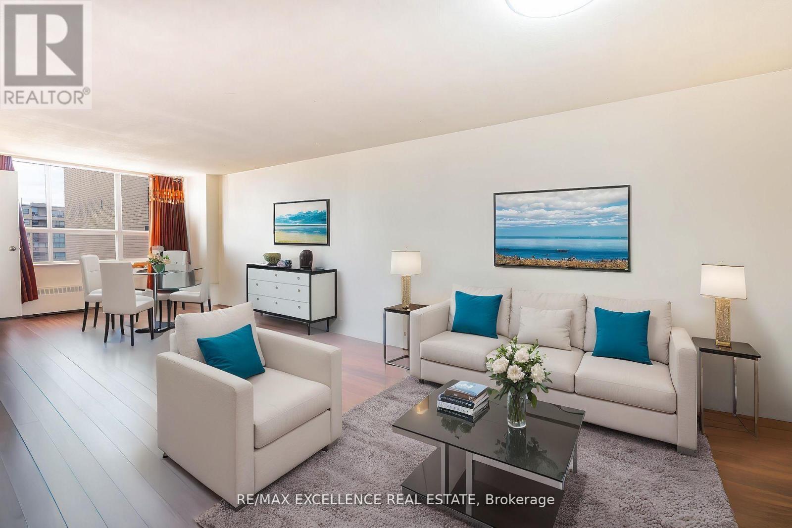 2116 - 370 Dixon Road, Toronto, Ontario  M9R 1T2 - Photo 2 - W12493634