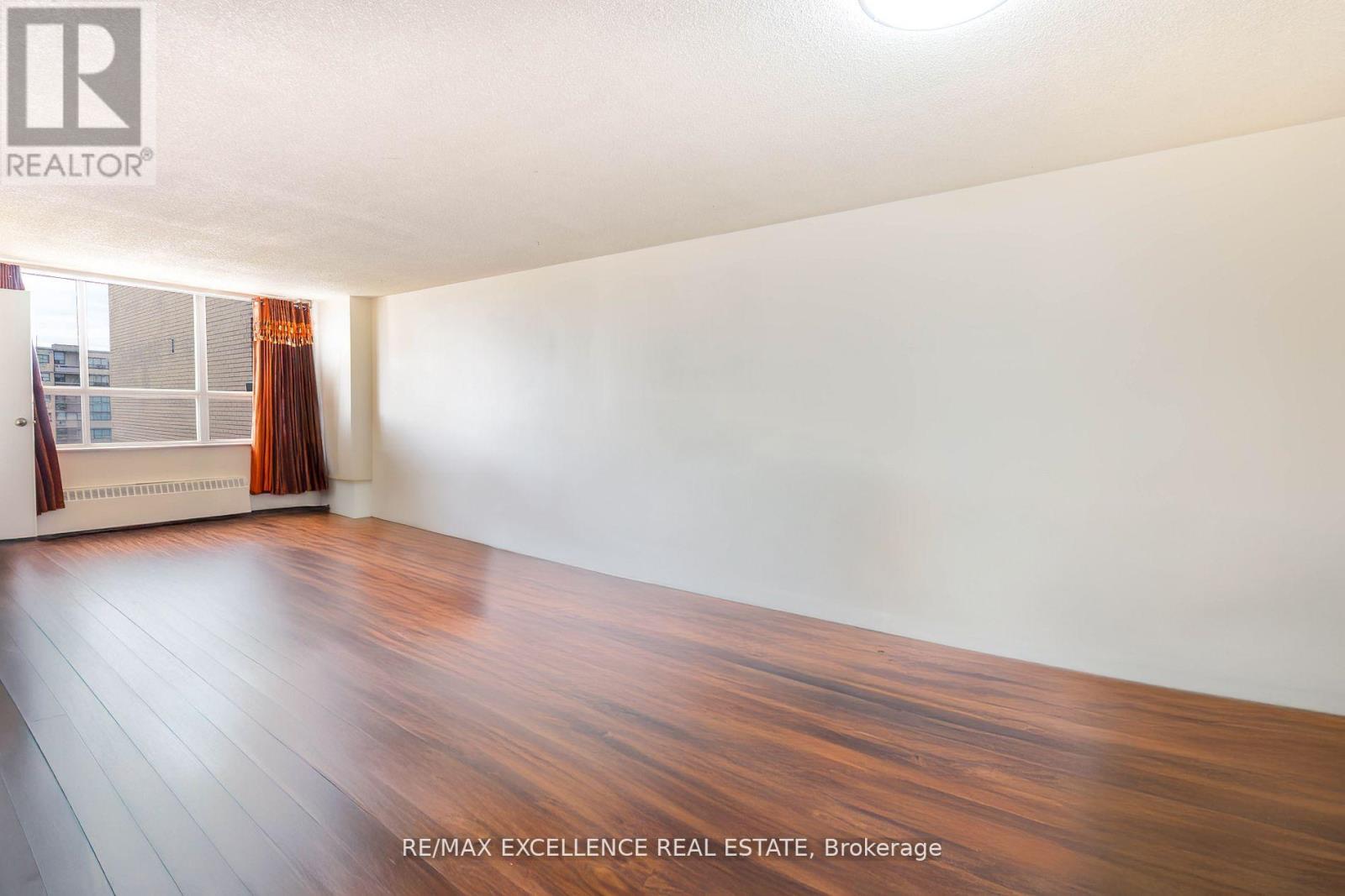 2116 - 370 Dixon Road, Toronto, Ontario  M9R 1T2 - Photo 4 - W12493634