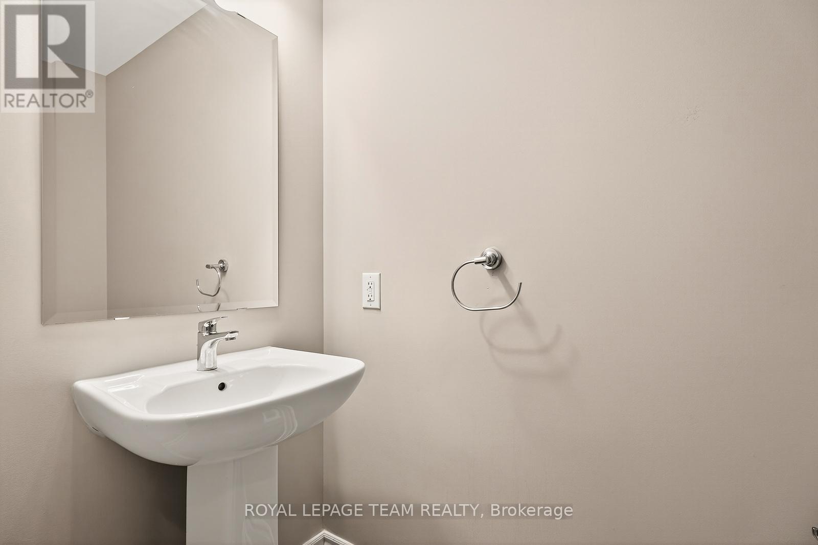 619 Geranium Walk, Ottawa, Ontario  K2S 2J3 - Photo 18 - X12430887