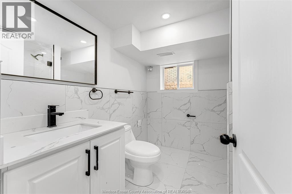 409 Hall Unit# A, Windsor, Ontario  N9A 2L7 - Photo 12 - 25027628