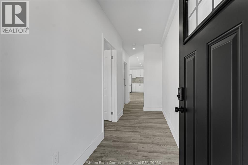 409 Hall Unit# A, Windsor, Ontario  N9A 2L7 - Photo 2 - 25027628