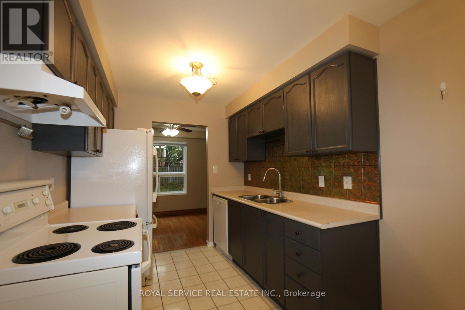 35 Landerville Lane, Clarington (Bowmanville), Ontario  L1C 4W8 - Photo 16 - E12493764