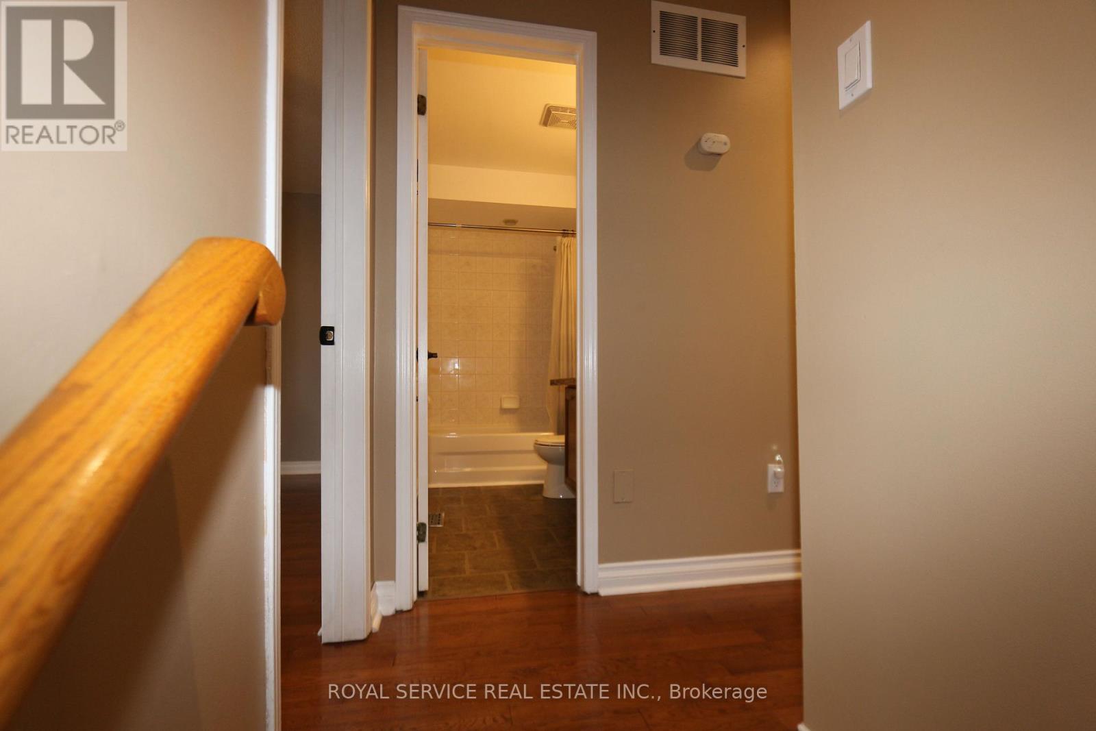 35 Landerville Lane, Clarington (Bowmanville), Ontario  L1C 4W8 - Photo 18 - E12493764