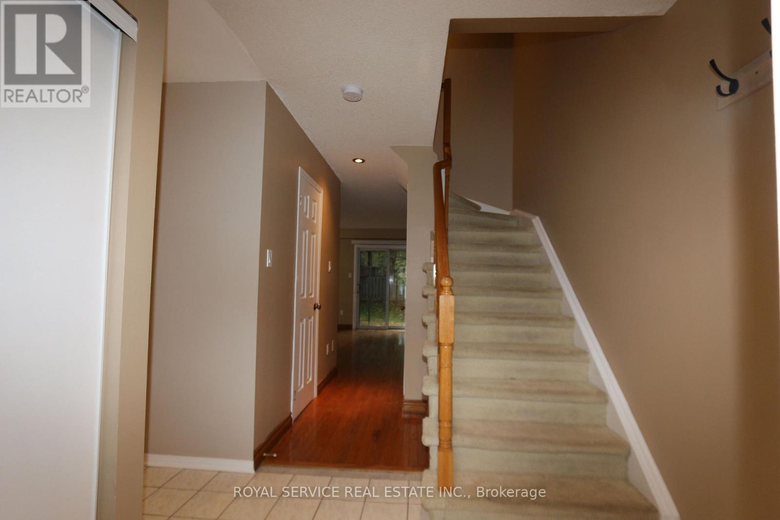 35 Landerville Lane, Clarington (Bowmanville), Ontario  L1C 4W8 - Photo 4 - E12493764