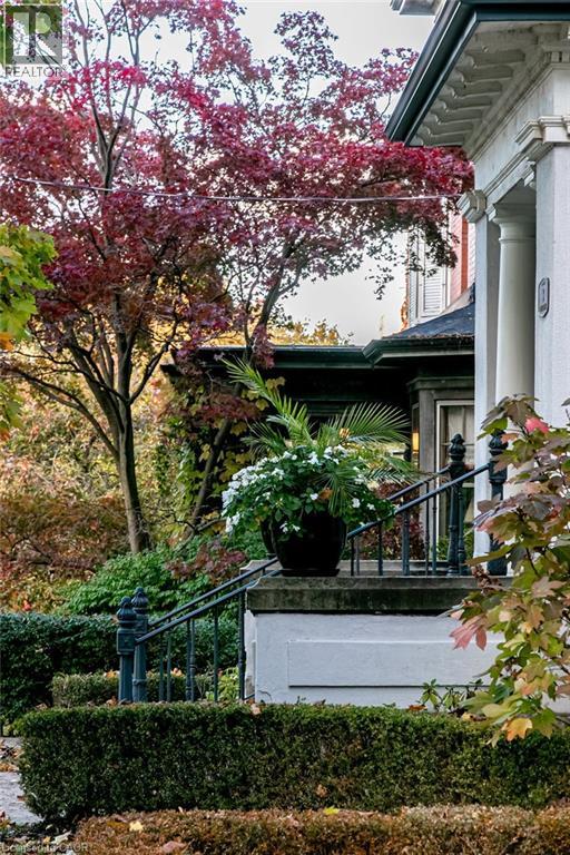 3 Turner Avenue, Hamilton, Ontario  L8P 3K4 - Photo 5 - 40780764