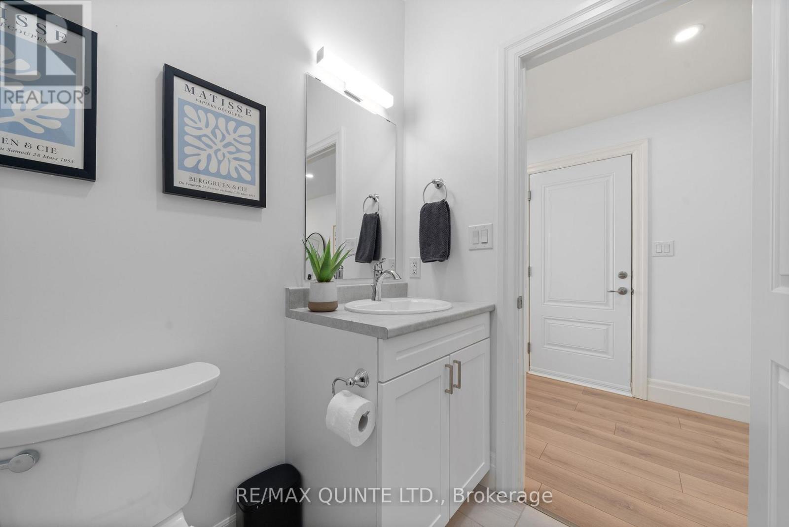 36 Campbell Crescent, Prince Edward County, Ontario  K0K 2T0 - Photo 11 - X12493690