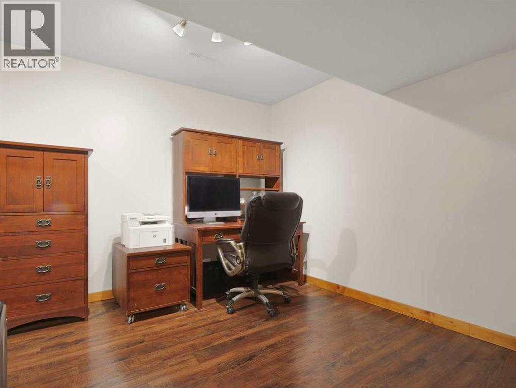 256 Cottageclub Crescent, Rural Rocky View County, Alberta  T4C 1B1 - Photo 21 - A2265981