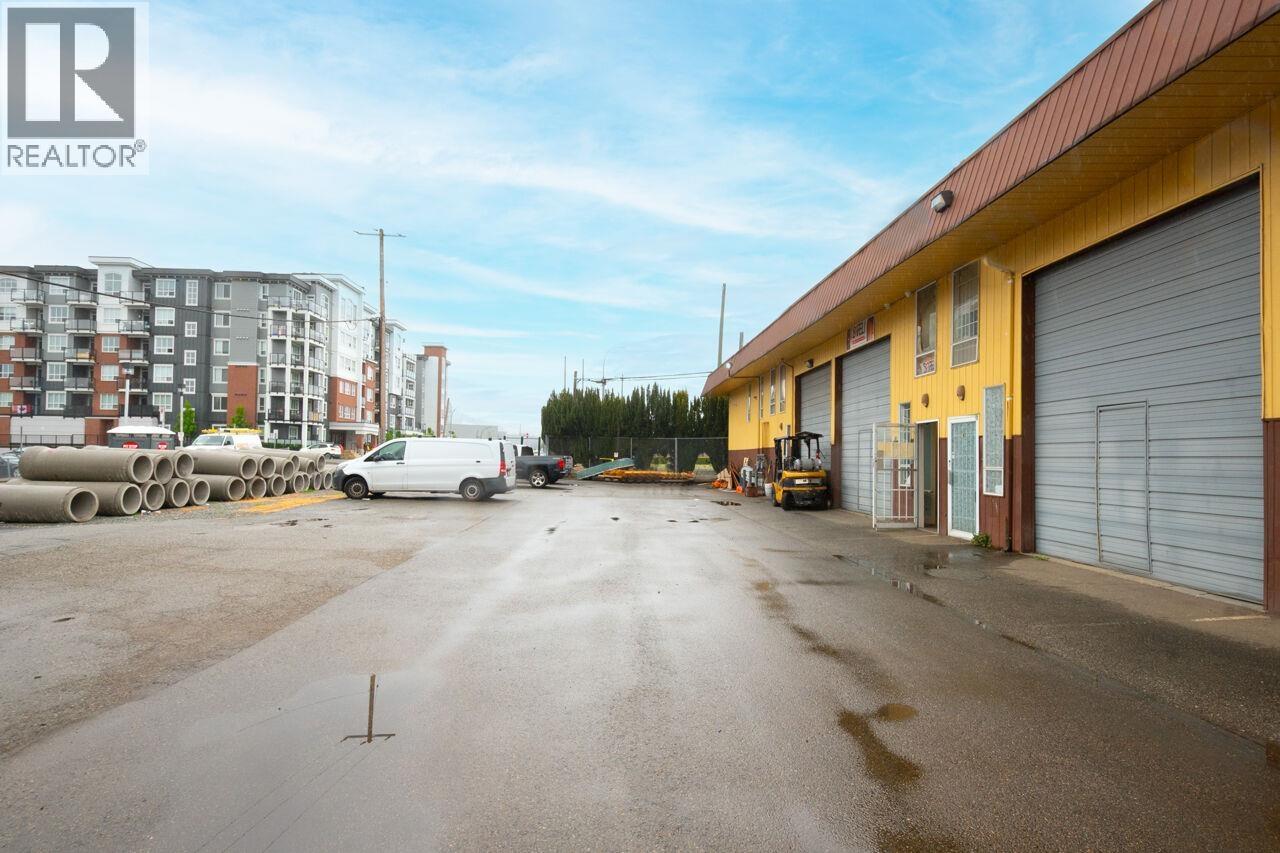 3 2330 Tyner Street, Port Coquitlam, British Columbia  V3C 2Z1 - Photo 35 - C8073379