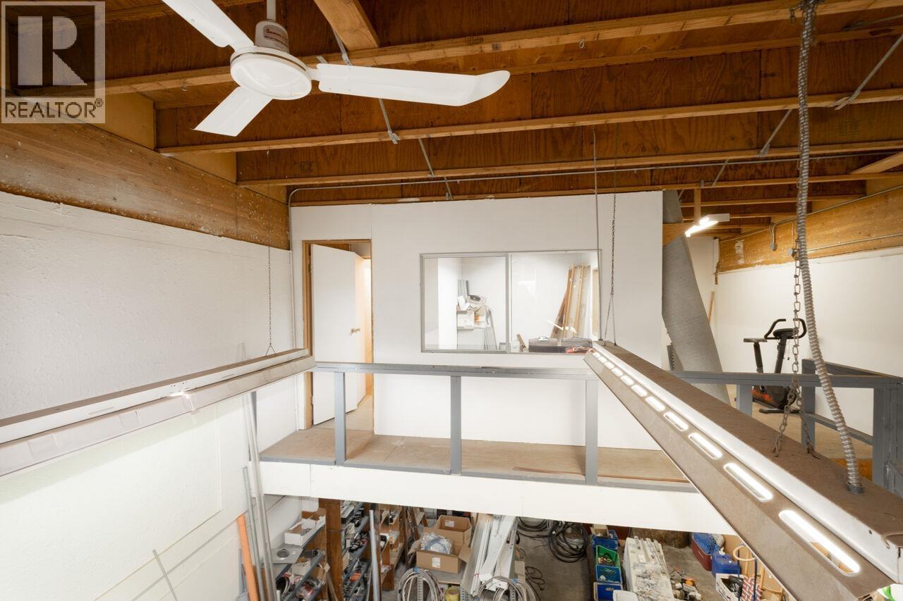 3 2330 Tyner Street, Port Coquitlam, British Columbia  V3C 2Z1 - Photo 4 - C8073379