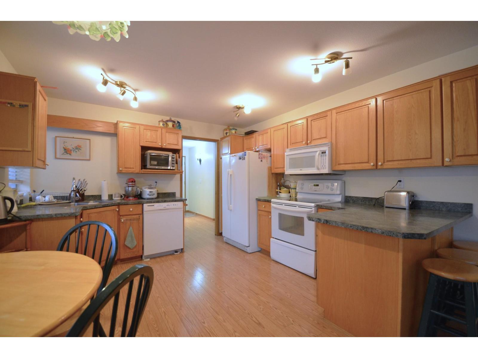 109 10584 153 Street, Surrey, British Columbia  V3R 9V1 - Photo 12 - R3062315