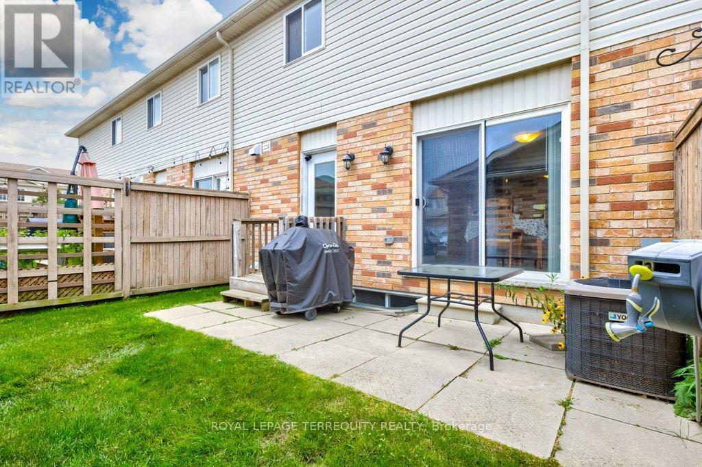 52 - 105 Bard Boulevard, Guelph, Ontario  N1L 0E2 - Photo 37 - X12493596