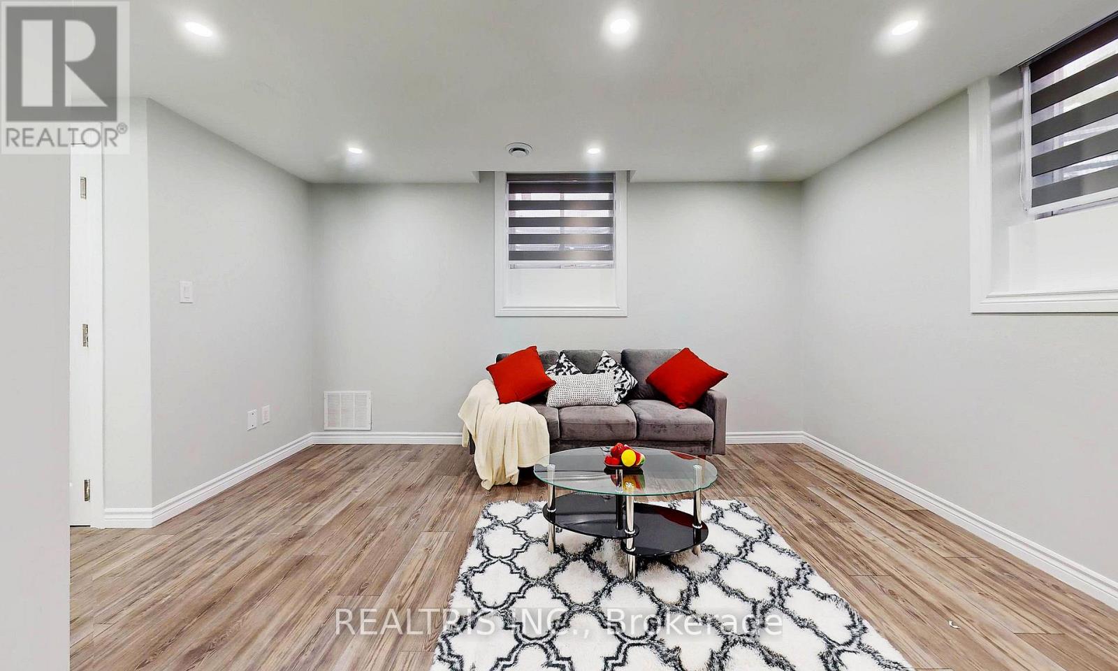 Lower - 85 Eaglecrest Street, Kitchener, Ontario  N2K 0C7 - Photo 4 - X12493614